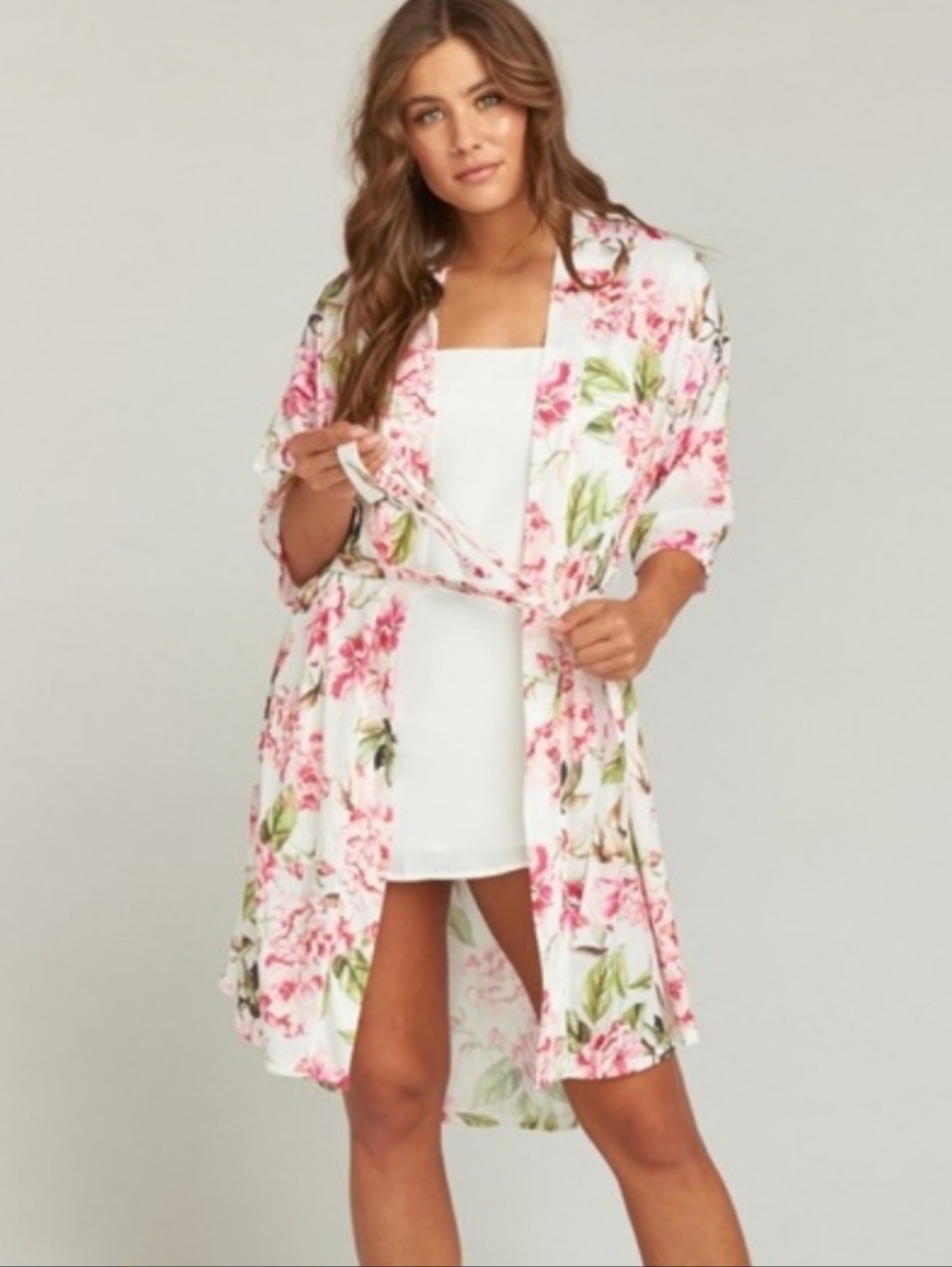Show Me Your Mumu Floral Belted Robe/Kimono Garden of Blooms White Pink One Size - Picture 2 of 8